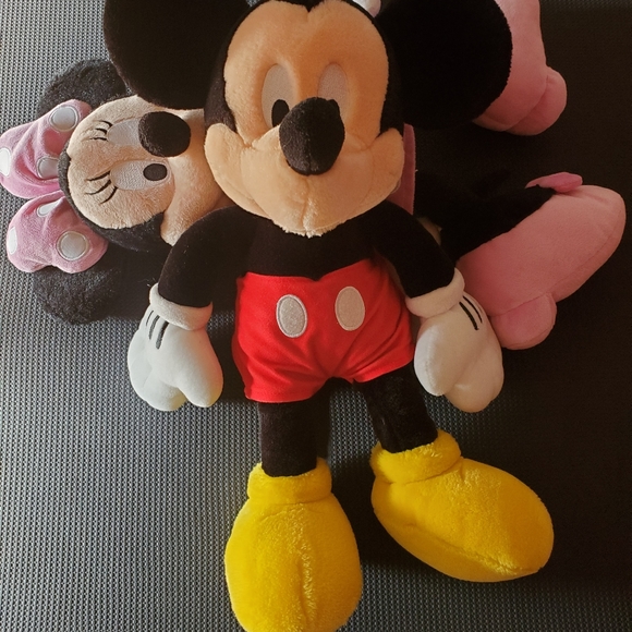Mickey and Minnie Plush Toy - Picture 4 of 5